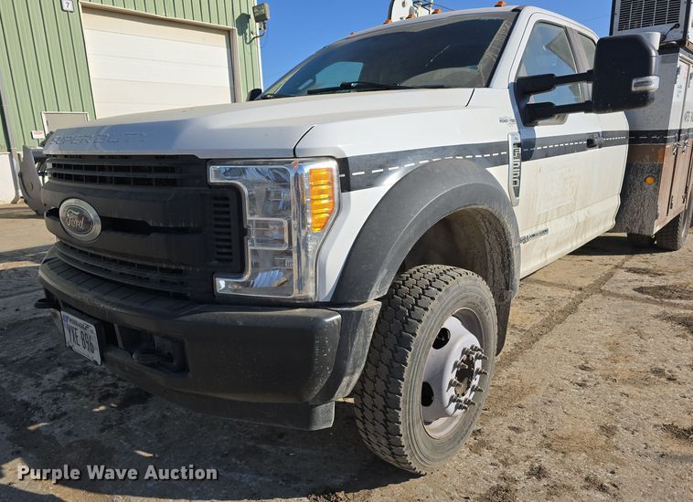 image for item DW3092 2017 Ford F550 Super Duty XL utility / service truck
