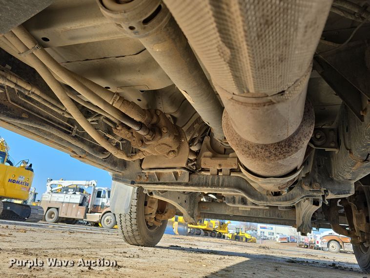 image for item DW3092 2017 Ford F550 Super Duty XL utility / service truck