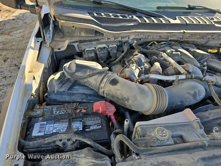 image for item DW3092 2017 Ford F550 Super Duty XL utility / service truck