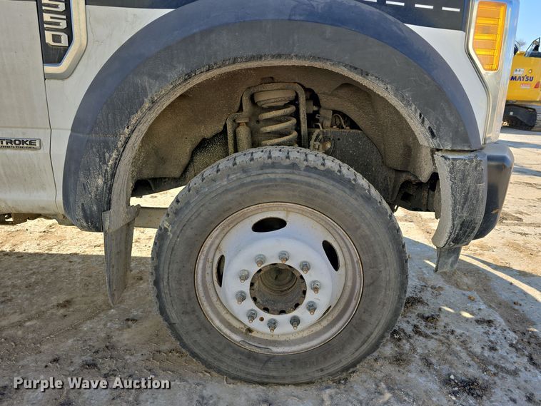 image for item DW3092 2017 Ford F550 Super Duty XL utility / service truck