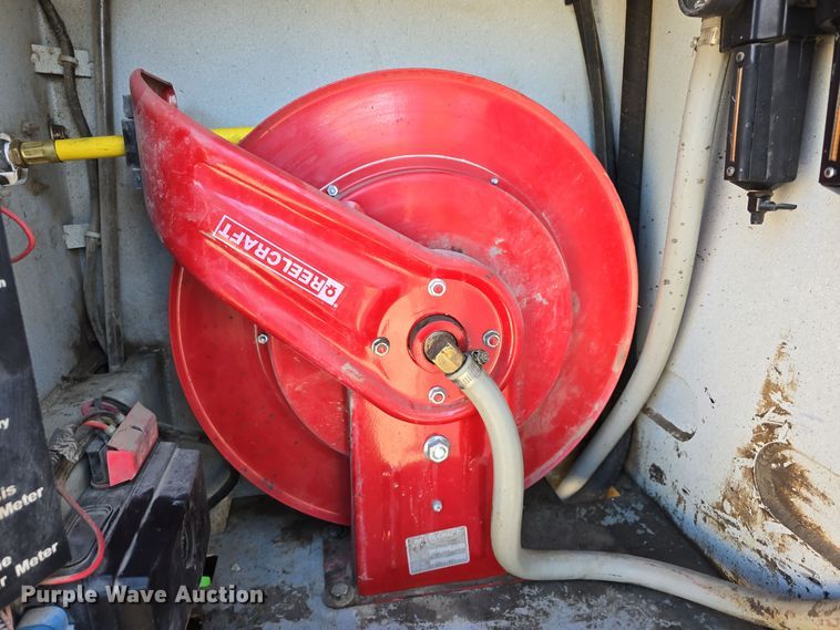 image for item DW3093 2011 Ford F750 Super Duty XLT utility / service truck