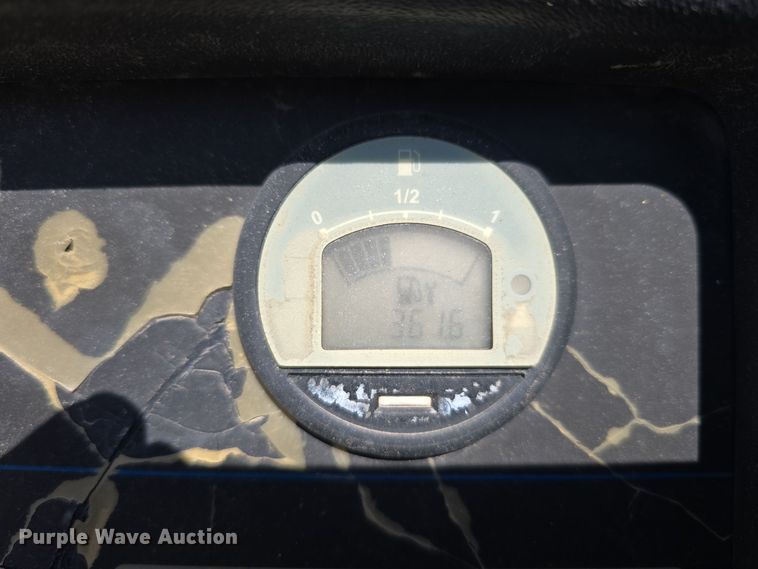 image for item DW3093 2011 Ford F750 Super Duty XLT utility / service truck