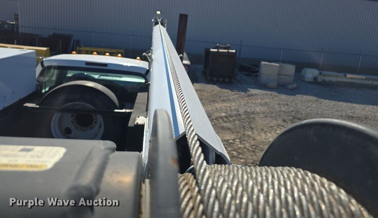 image for item DW3093 2011 Ford F750 Super Duty XLT utility / service truck