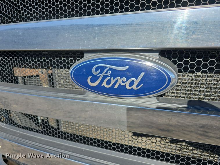 image for item DW3093 2011 Ford F750 Super Duty XLT utility / service truck