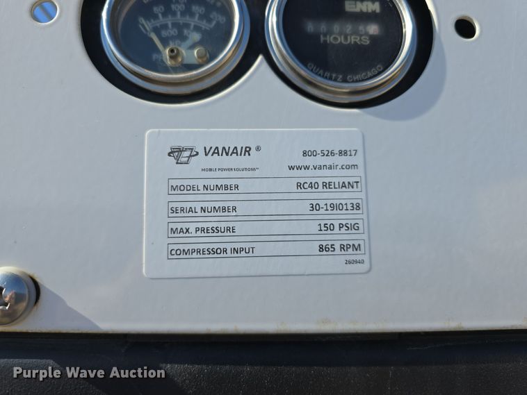 image for item DW3093 2011 Ford F750 Super Duty XLT utility / service truck