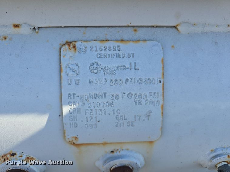 image for item DW3093 2011 Ford F750 Super Duty XLT utility / service truck