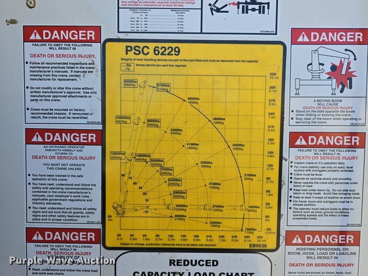 image for item DW3093 2011 Ford F750 Super Duty XLT utility / service truck