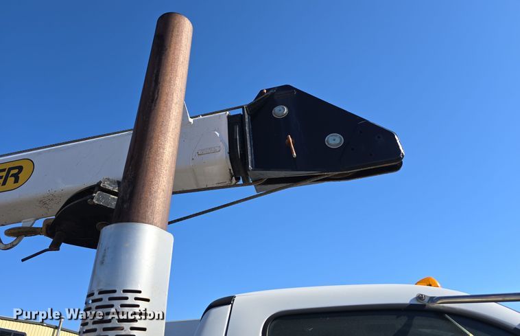 image for item DW3093 2011 Ford F750 Super Duty XLT utility / service truck