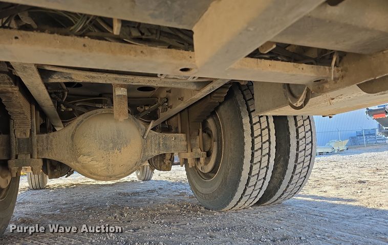 image for item DW3093 2011 Ford F750 Super Duty XLT utility / service truck