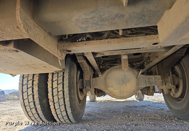 image for item DW3093 2011 Ford F750 Super Duty XLT utility / service truck