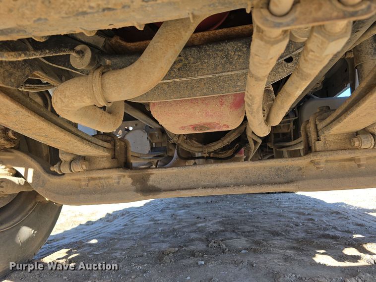 image for item DW3093 2011 Ford F750 Super Duty XLT utility / service truck