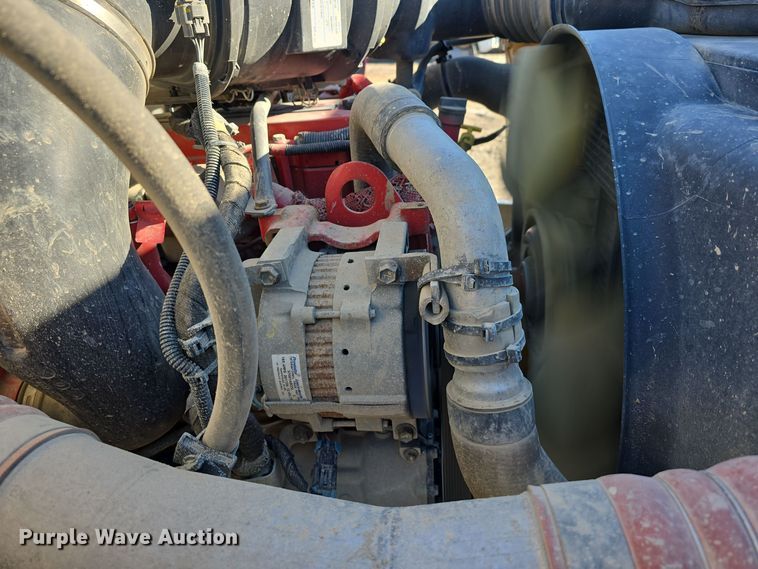 image for item DW3093 2011 Ford F750 Super Duty XLT utility / service truck