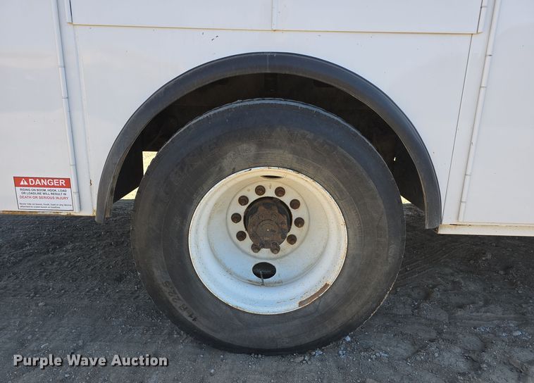 image for item DW3093 2011 Ford F750 Super Duty XLT utility / service truck