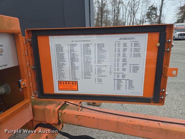 image for item EC3980 American Signal message board trailer 