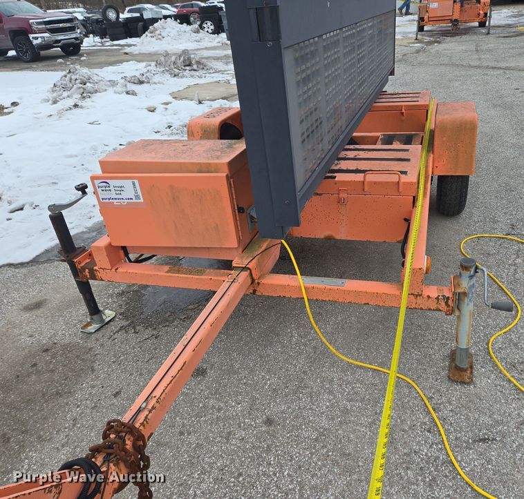 image for item EC3980 American Signal message board trailer 
