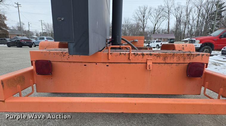 image for item EC3980 American Signal message board trailer 