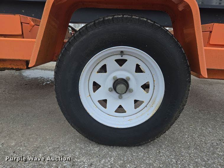 image for item EC3980 American Signal message board trailer 