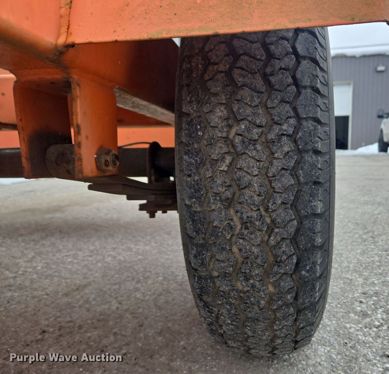 image for item EC3980 American Signal message board trailer 