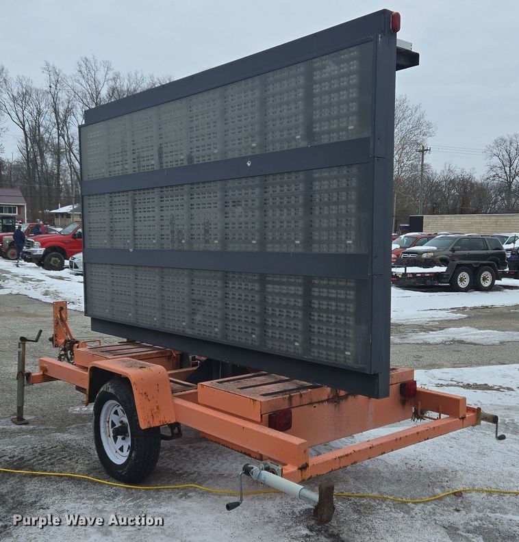 image for item EC3981 American Signal message board trailer 