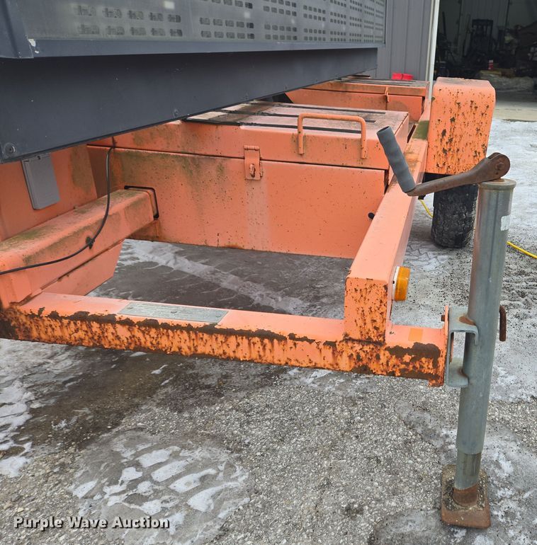 image for item EC3981 American Signal message board trailer 