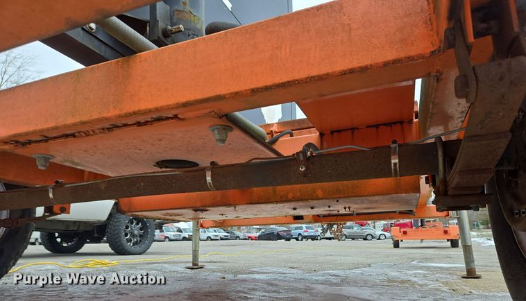 image for item EC3981 American Signal message board trailer 