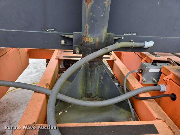 image for item EC3981 American Signal message board trailer 