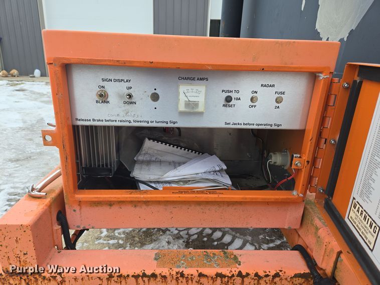 image for item EC3981 American Signal message board trailer 