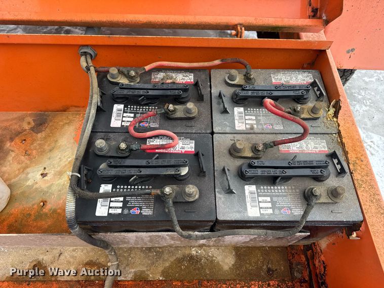 image for item EC3981 American Signal message board trailer 