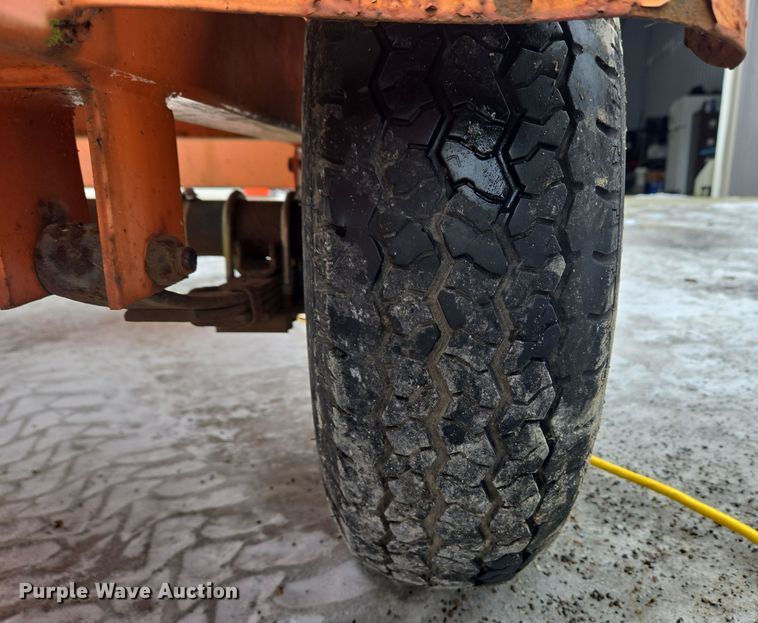 image for item EC3981 American Signal message board trailer 