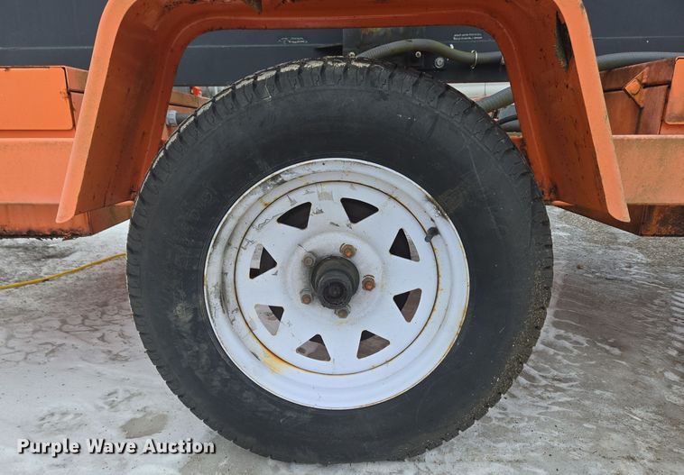 image for item EC3981 American Signal message board trailer 