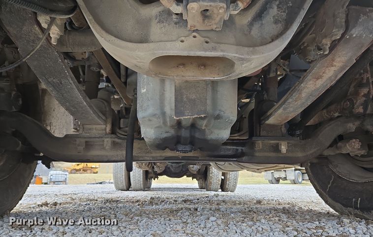 image for item EC3982 1996 Freightliner FLD120 vacuum truck