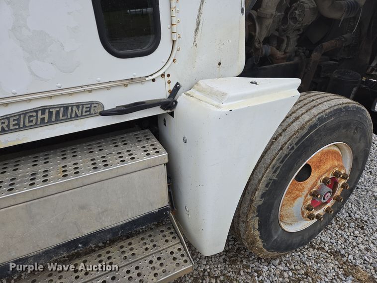 image for item EC3982 1996 Freightliner FLD120 vacuum truck