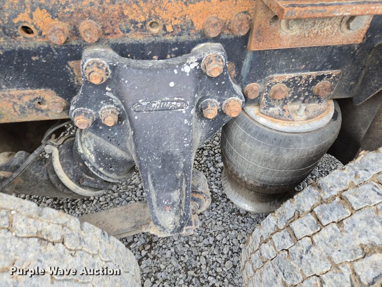 image for item EC3982 1996 Freightliner FLD120 vacuum truck