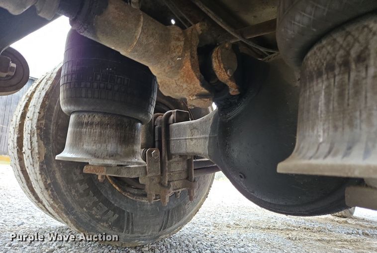 image for item EC3982 1996 Freightliner FLD120 vacuum truck