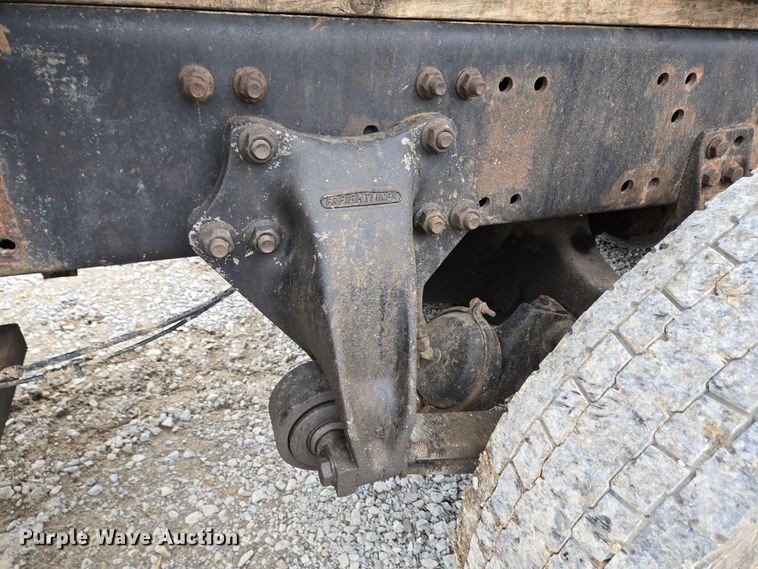 image for item EC3982 1996 Freightliner FLD120 vacuum truck