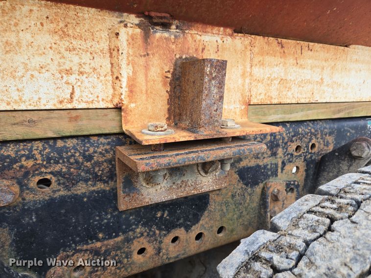 image for item EC3982 1996 Freightliner FLD120 vacuum truck