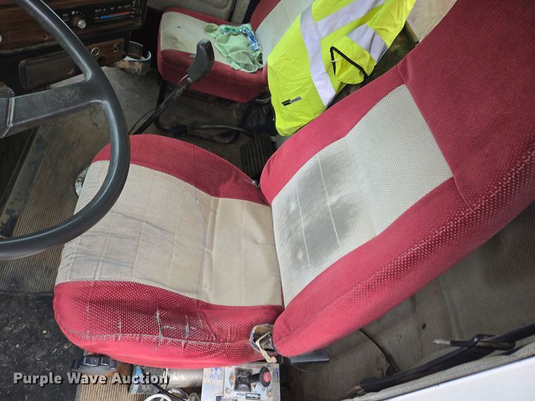 image for item EC3982 1996 Freightliner FLD120 vacuum truck