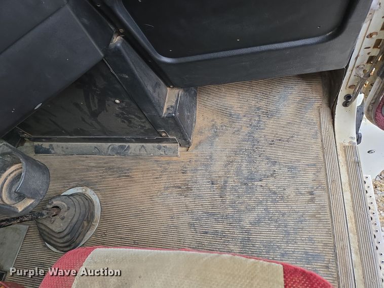 image for item EC3982 1996 Freightliner FLD120 vacuum truck