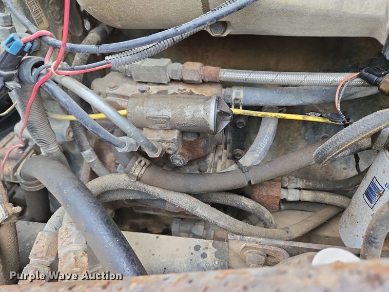 image for item EC3982 1996 Freightliner FLD120 vacuum truck