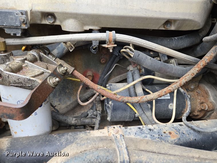 image for item EC3982 1996 Freightliner FLD120 vacuum truck