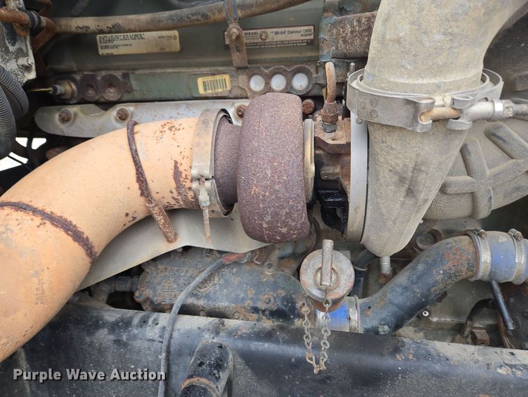 image for item EC3982 1996 Freightliner FLD120 vacuum truck