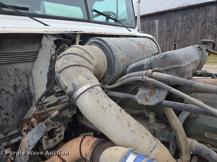 image for item EC3982 1996 Freightliner FLD120 vacuum truck