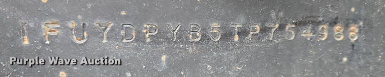 image for item EC3982 1996 Freightliner FLD120 vacuum truck