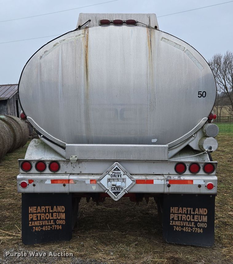 image for item EC3983 1983 Clough Equipment Co. tank trailer
