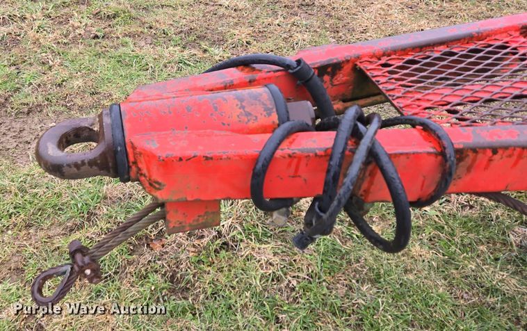 image for item EC3983 1983 Clough Equipment Co. tank trailer