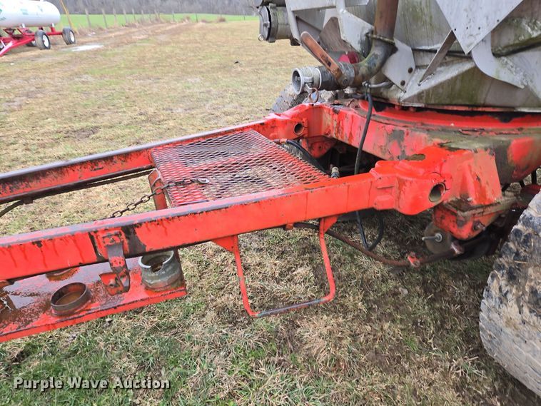 image for item EC3983 1983 Clough Equipment Co. tank trailer