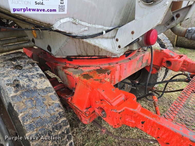 image for item EC3983 1983 Clough Equipment Co. tank trailer