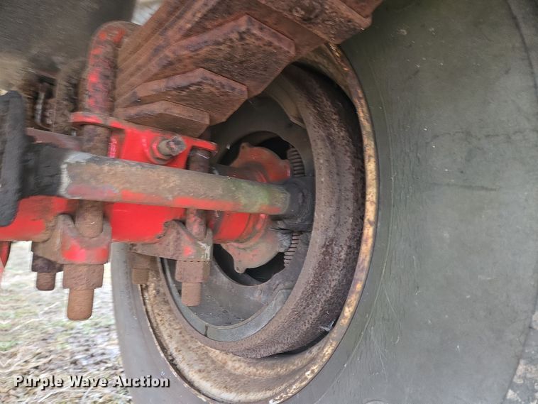 image for item EC3983 1983 Clough Equipment Co. tank trailer