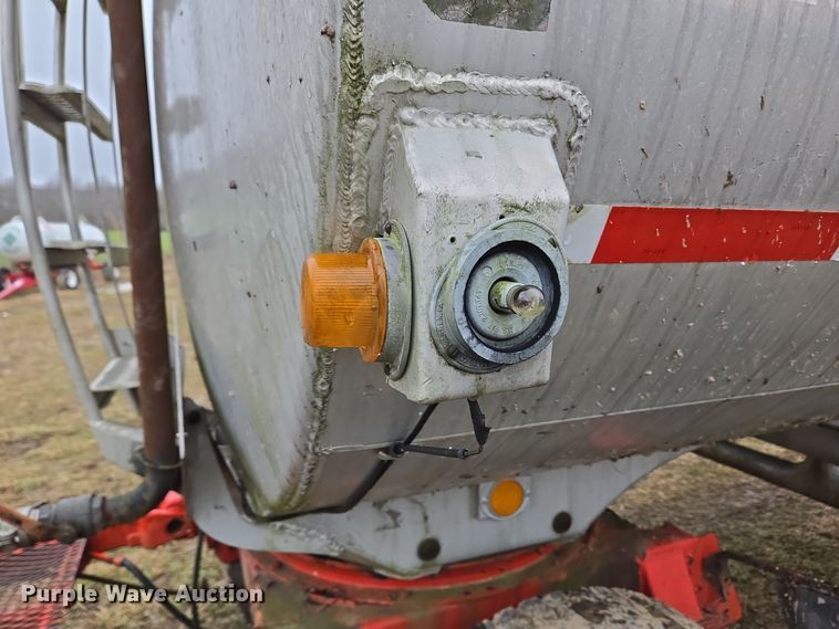 image for item EC3983 1983 Clough Equipment Co. tank trailer