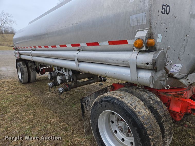image for item EC3983 1983 Clough Equipment Co. tank trailer